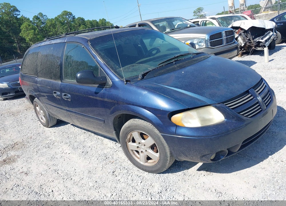 2005 DODGE GRAND CARAVAN SXT VIN: 2D4GP44L95R172436