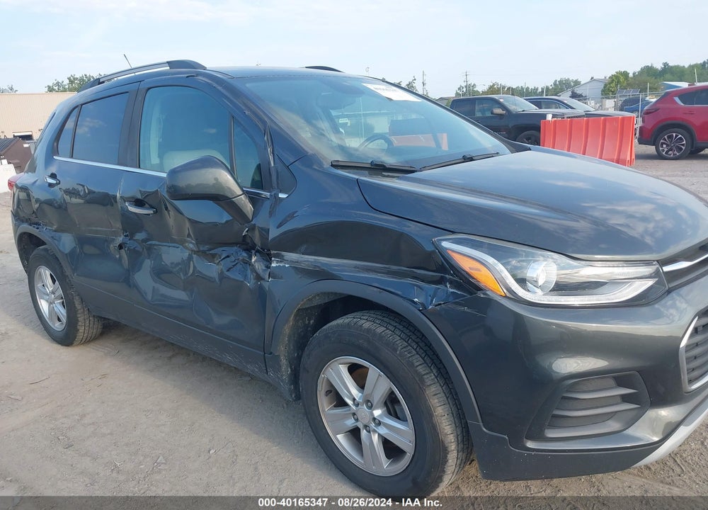 2018 CHEVROLET TRAX LT VIN: 3GNCJPSB5JL285212