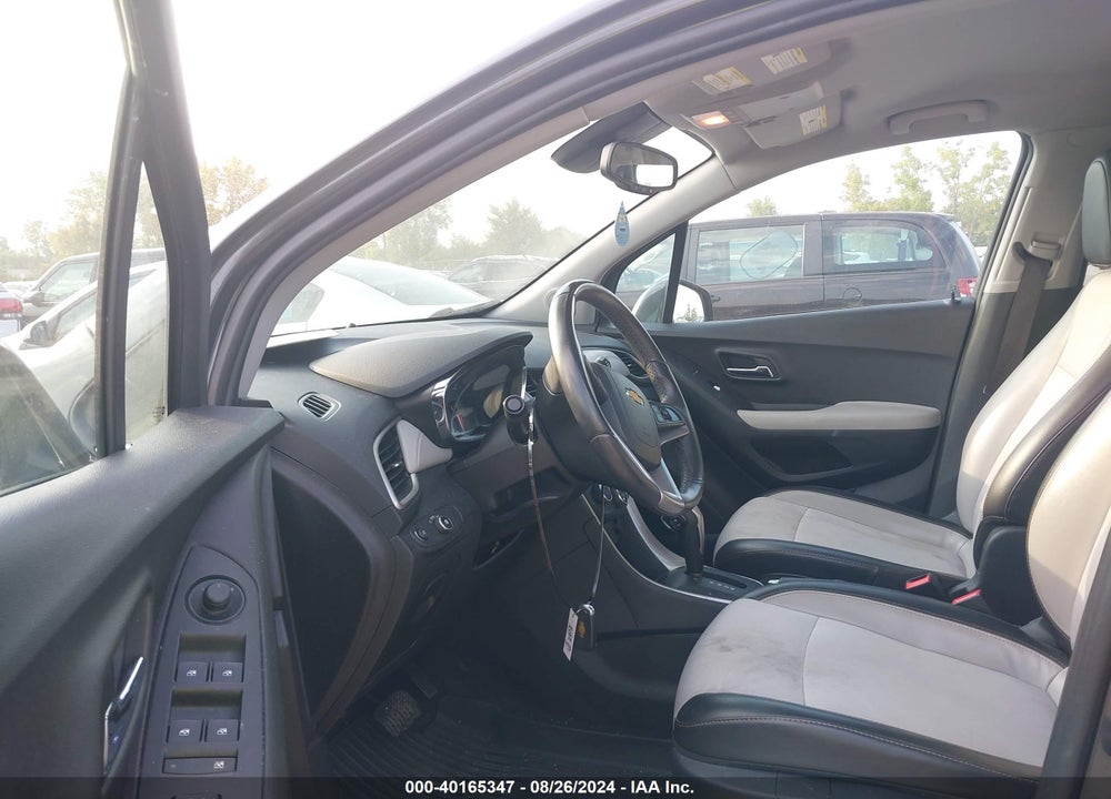 2018 CHEVROLET TRAX LT VIN: 3GNCJPSB5JL285212