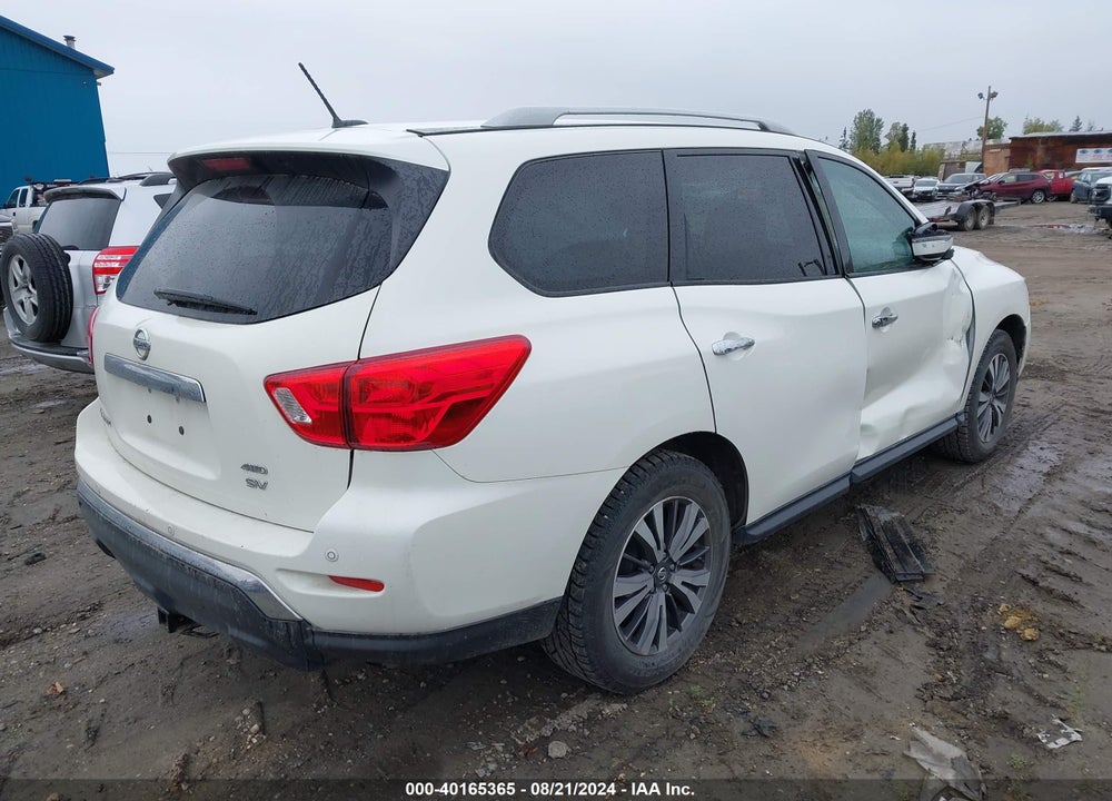 2017 NISSAN PATHFINDER SV VIN: 5N1DR2MM2HC658358