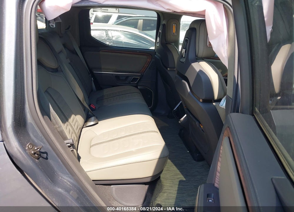 2023 RIVIAN R1T ADVENTURE/ADVENTURE DUAL MOTOR LARGE PACK/ADVENTURE DUAL MOTOR MAX PACK VIN: 7FCTGBAA6PN029845