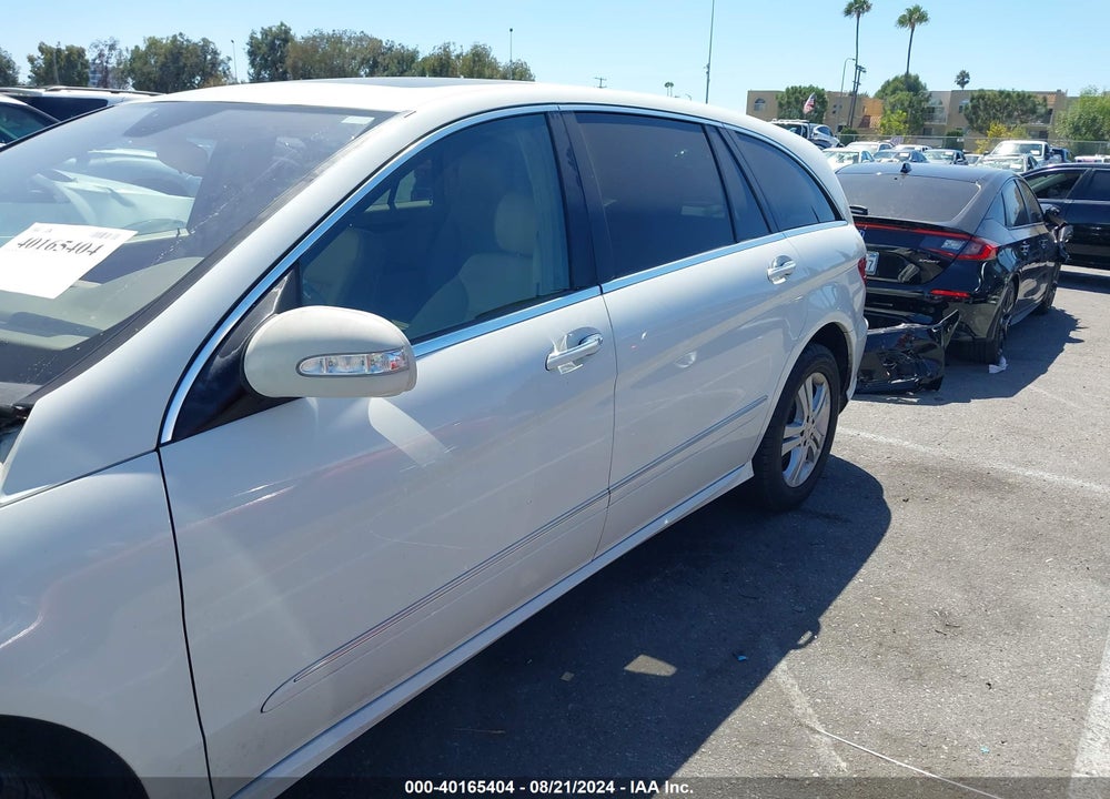 2008 MERCEDES-BENZ R 350 VIN: 4JGCB56E28A069779