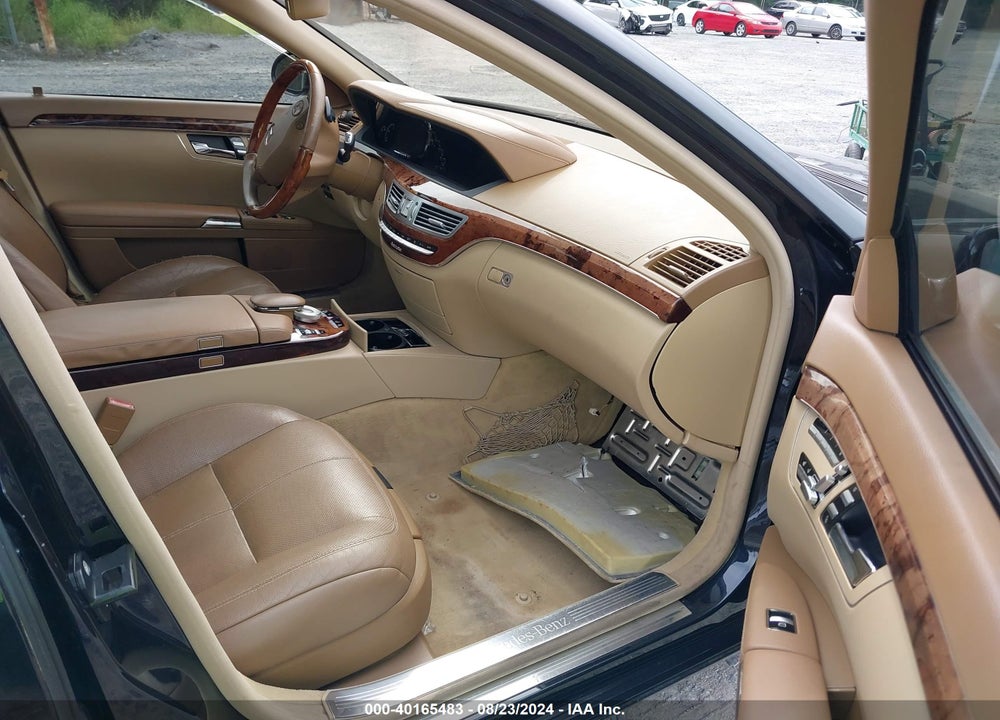 2009 MERCEDES-BENZ S 550 4MATIC VIN: WDDNG86X09A268919