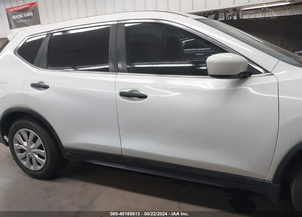 2017 NISSAN ROGUE S VIN: 5N1AT2MT3HC743687