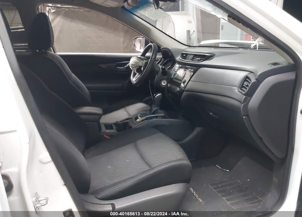 2017 NISSAN ROGUE S VIN: 5N1AT2MT3HC743687