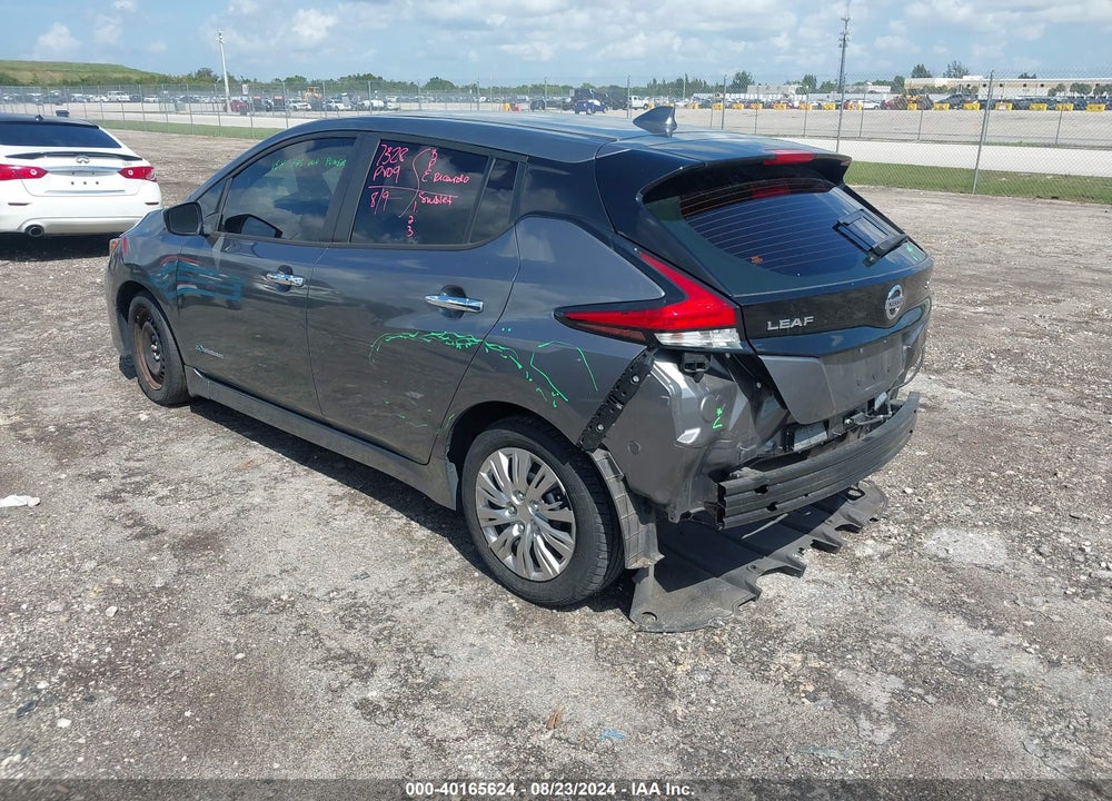 2018 NISSAN LEAF S VIN: 1N4AZ1CP6JC302004