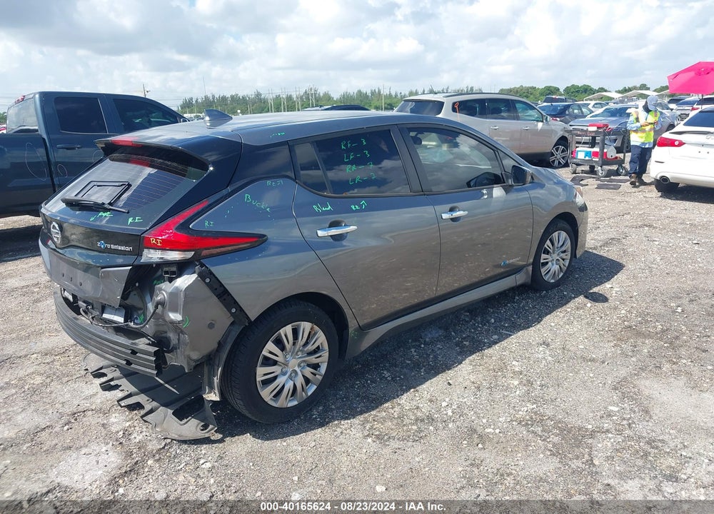 2018 NISSAN LEAF S VIN: 1N4AZ1CP6JC302004