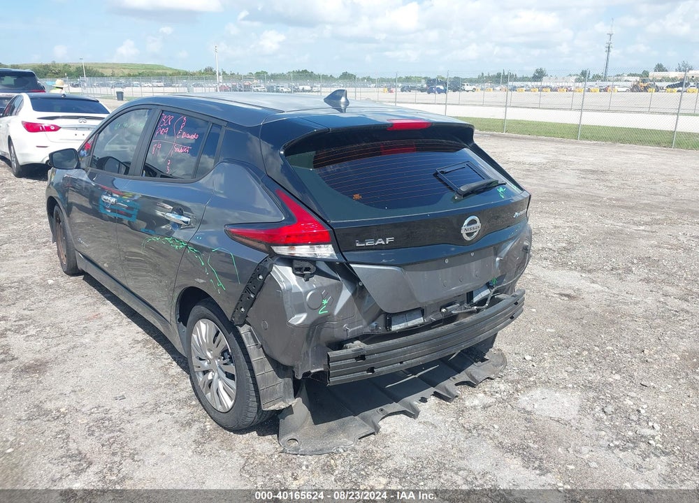 2018 NISSAN LEAF S VIN: 1N4AZ1CP6JC302004