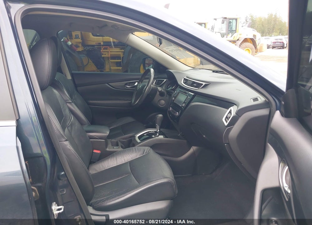2015 NISSAN ROGUE SL VIN: 5N1AT2MVXFC827701