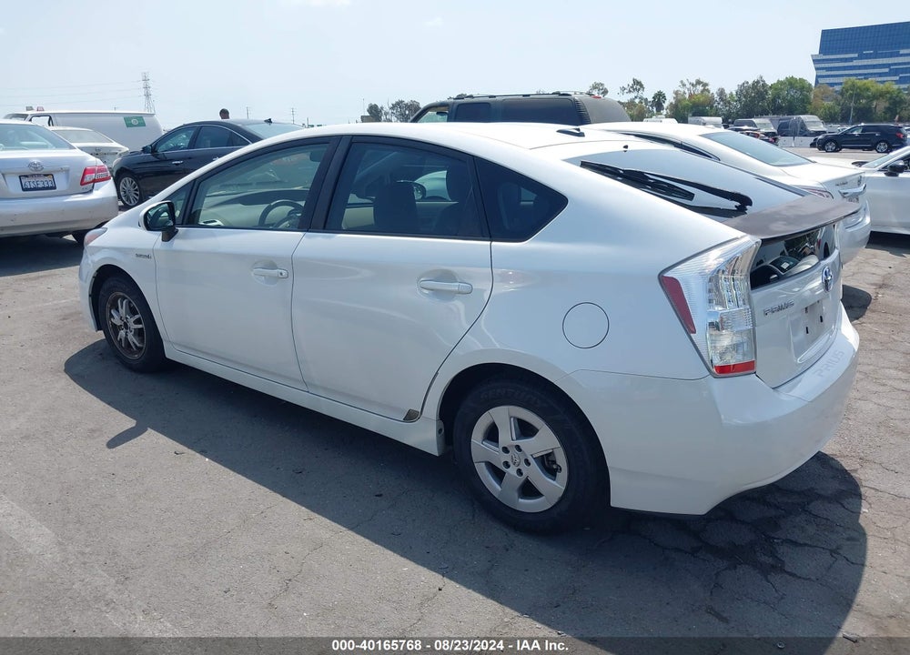 2011 TOYOTA PRIUS TWO VIN: JTDKN3DU5B0253486