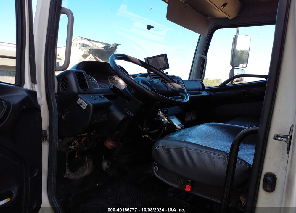 2013 HINO 338 VIN: 5PVNV8JV4D4S52946