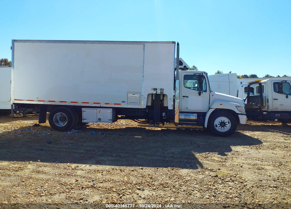 2013 HINO 338 VIN: 5PVNV8JV4D4S52946