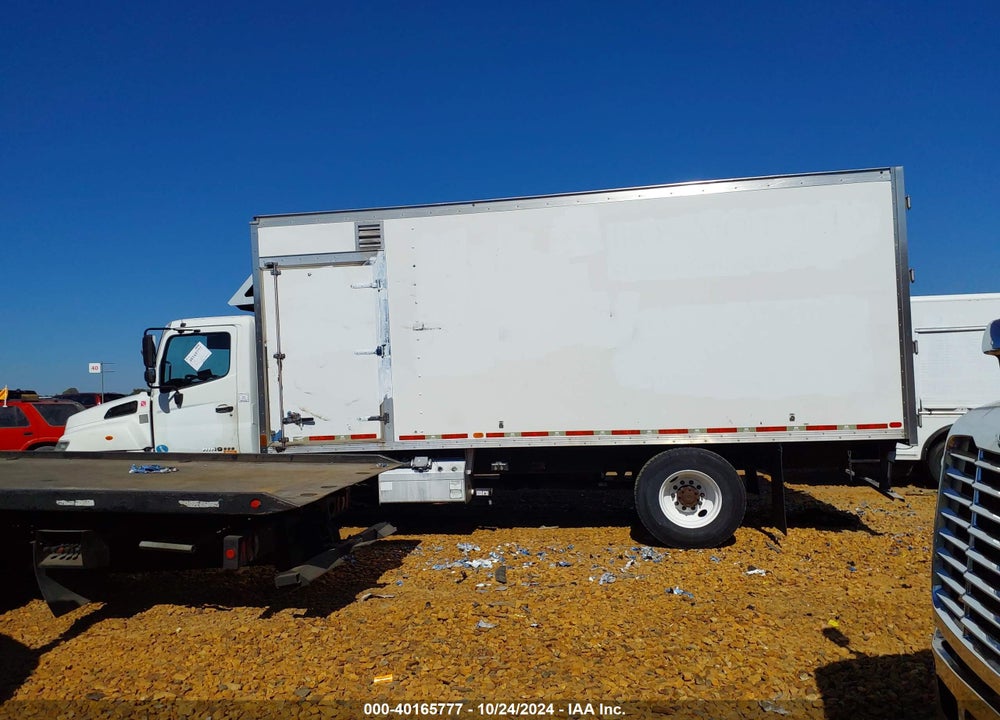2013 HINO 338 VIN: 5PVNV8JV4D4S52946