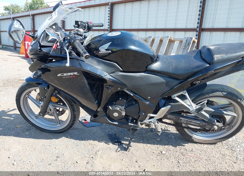 2012 HONDA CBR250 R VIN: MLHMC4108C5206444