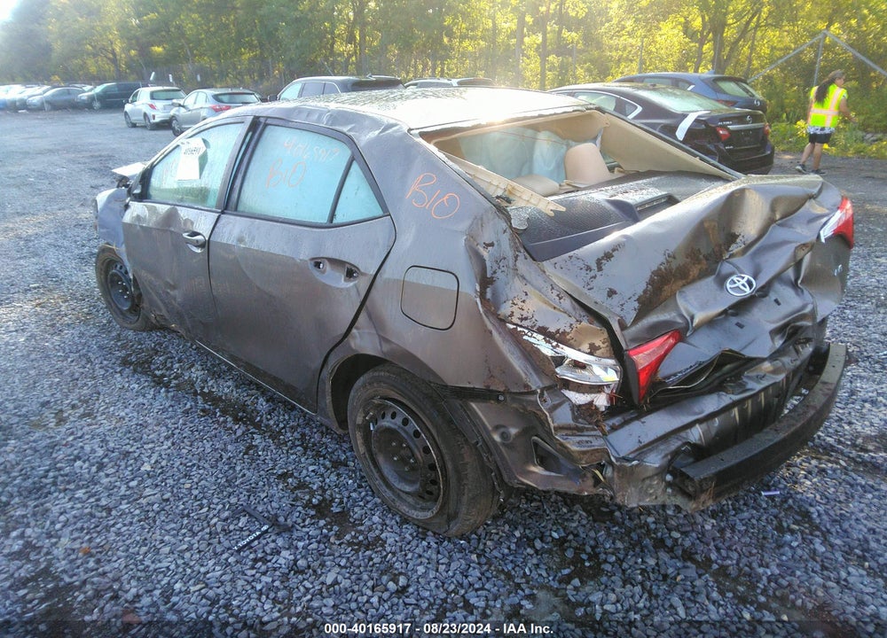 2017 TOYOTA COROLLA LE VIN: 5YFBURHE4HP608848