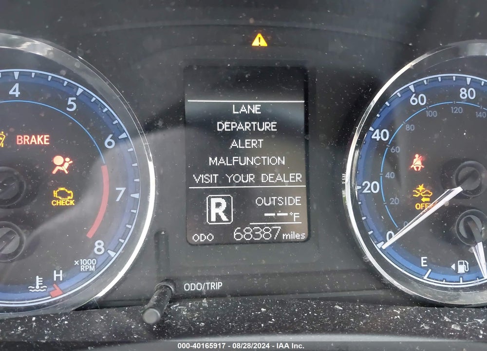 2017 TOYOTA COROLLA LE VIN: 5YFBURHE4HP608848