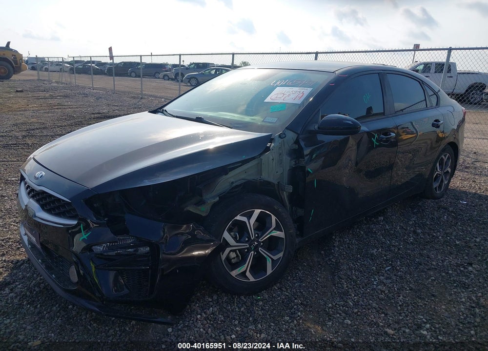 2019 KIA FORTE LXS VIN: 3KPF24AD0KE050582