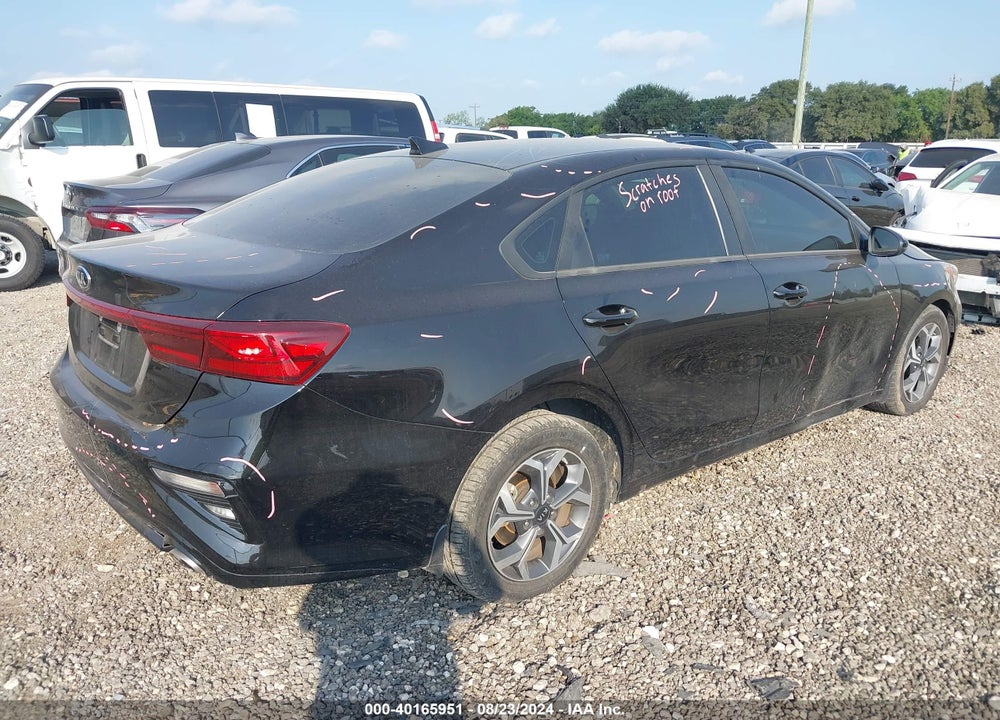 2019 KIA FORTE LXS VIN: 3KPF24AD0KE050582