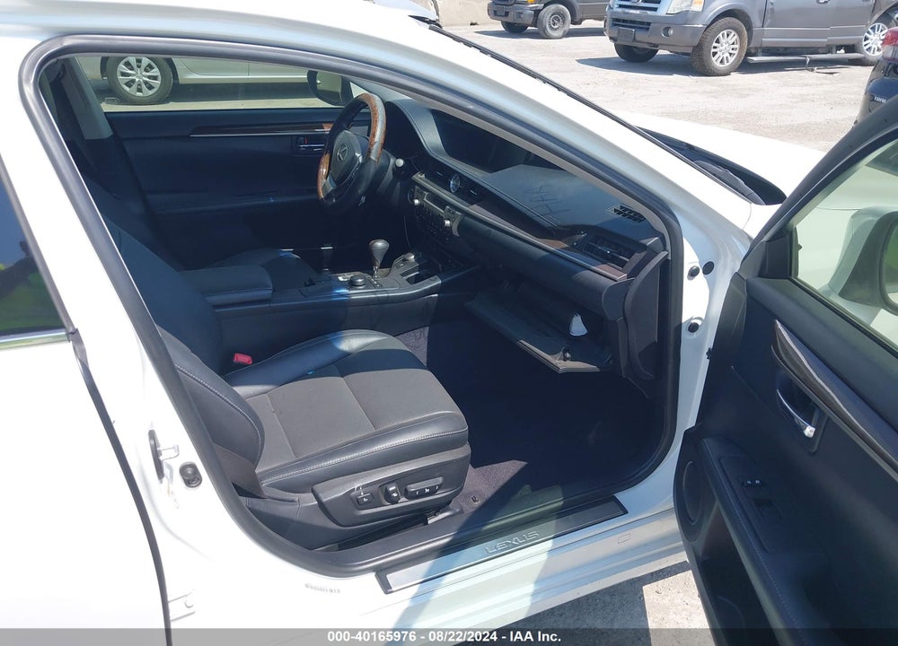 2014 LEXUS ES 350 VIN: JTHBK1GG4E2144575