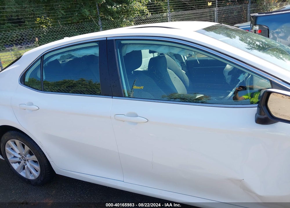 2020 TOYOTA CAMRY LE VIN: 4T1C11AKXLU944641