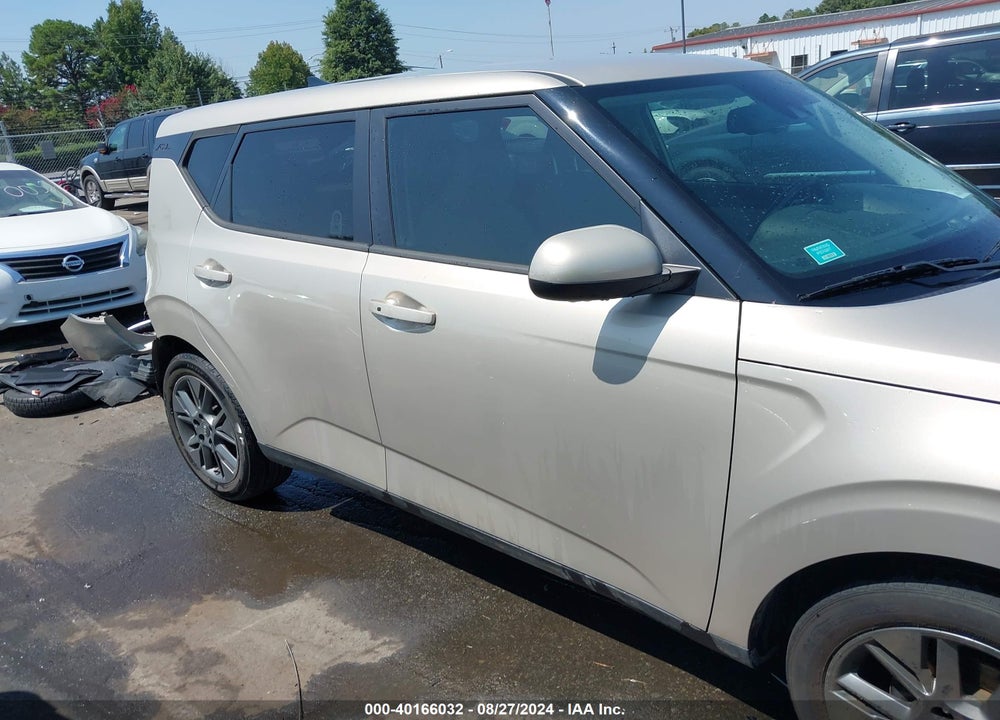 2020 KIA SOUL EX VIN: KNDJ33AU7L7117987