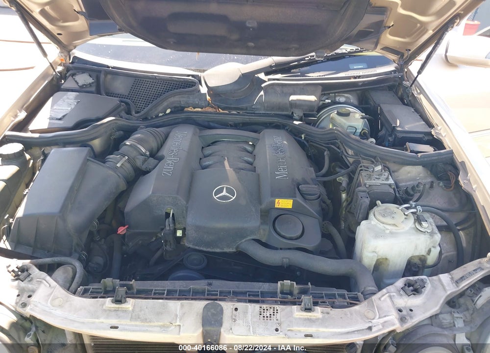 2000 MERCEDES-BENZ E 320 VIN: WDBJF65J5YB096746
