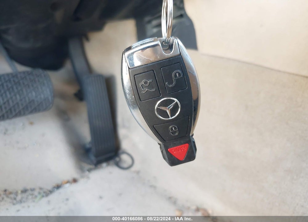 2000 MERCEDES-BENZ E 320 VIN: WDBJF65J5YB096746