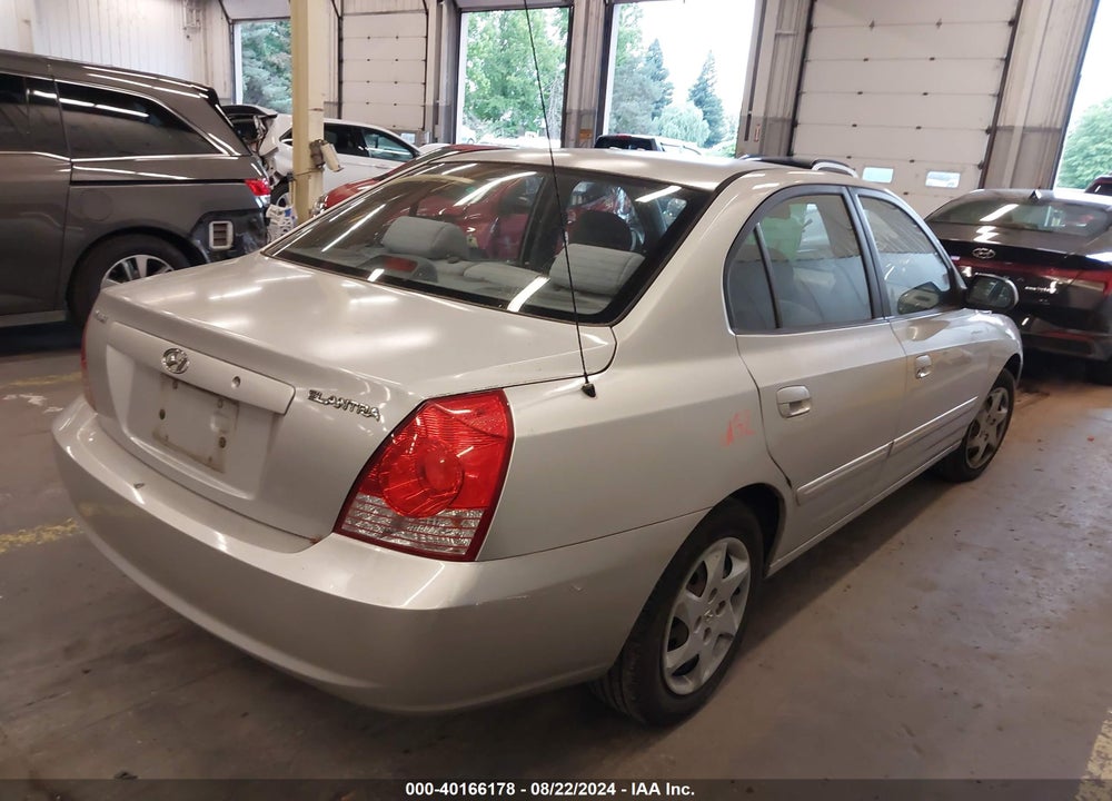2005 HYUNDAI ELANTRA GLS/GT VIN: KMHDN46D35U070124