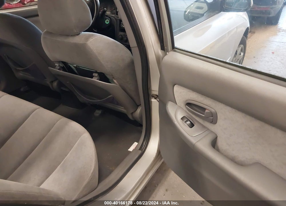 2005 HYUNDAI ELANTRA GLS/GT VIN: KMHDN46D35U070124