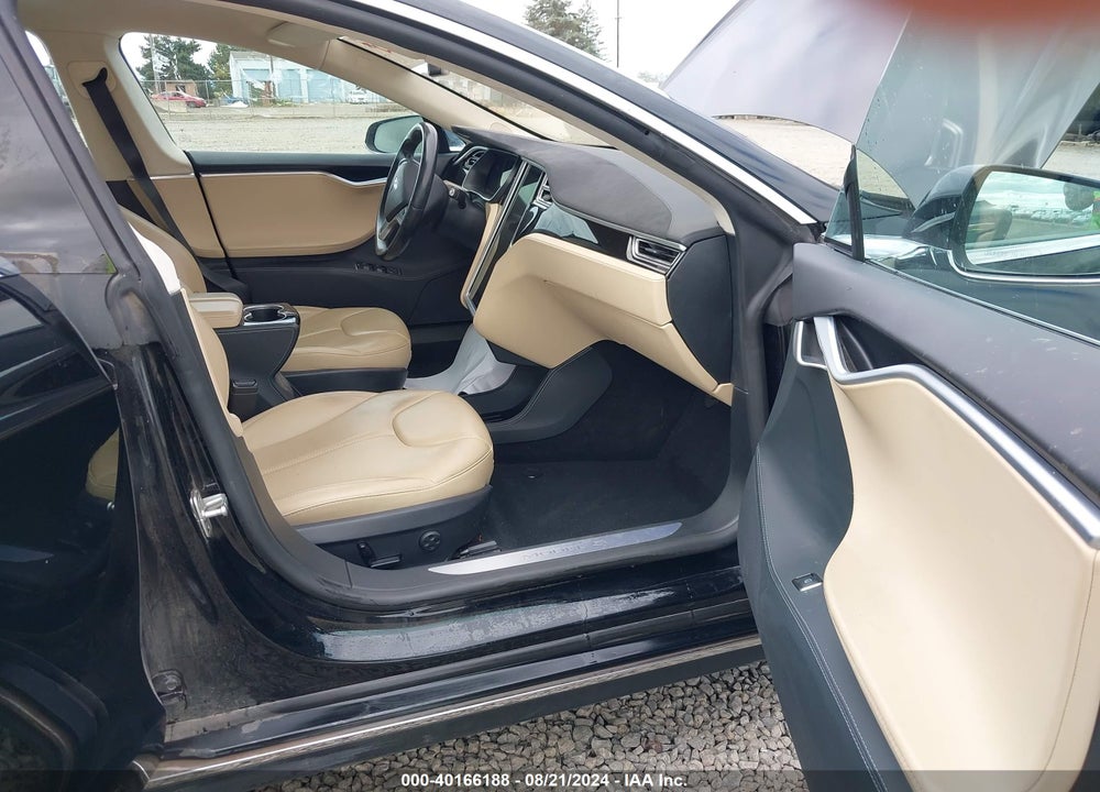 2015 TESLA MODEL S 70D/85D/P85D VIN: 5YJSA1E25FF102006