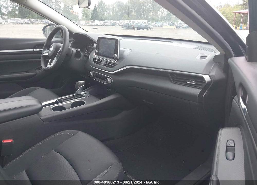 2022 NISSAN ALTIMA SV FWD VIN: 1N4BL4DV1NN365820