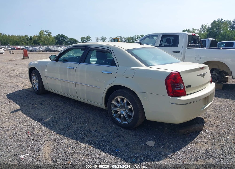 2010 CHRYSLER 300 VIN: 2C3CA5CV0AH106268