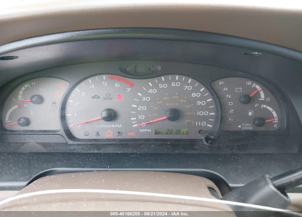 2002 TOYOTA SEQUOIA LIMITED V8 VIN: 5TDZT38A92S110512