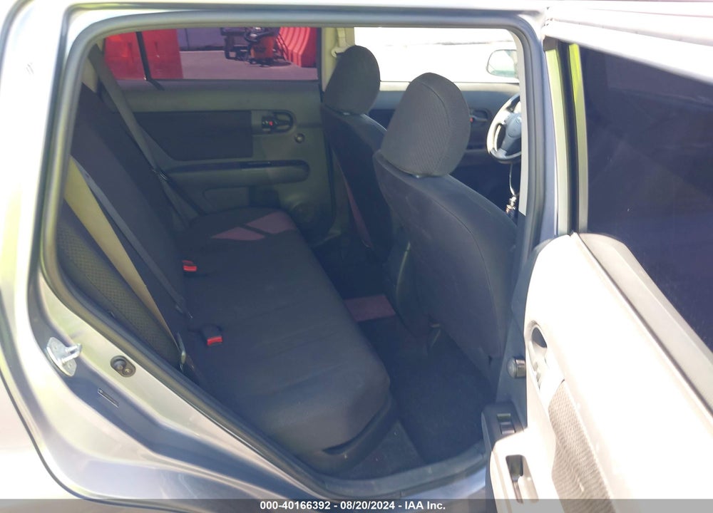 2009 SCION XB VIN: JTLKE50E691082721
