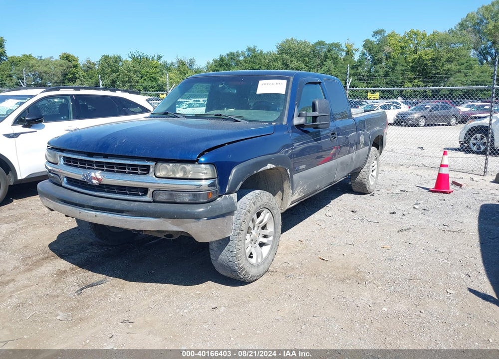 2001 CHEVROLET SILVERADO 1500 LS VIN: 2GCEK19T711104087