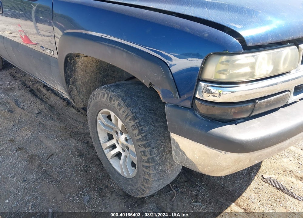 2001 CHEVROLET SILVERADO 1500 LS VIN: 2GCEK19T711104087