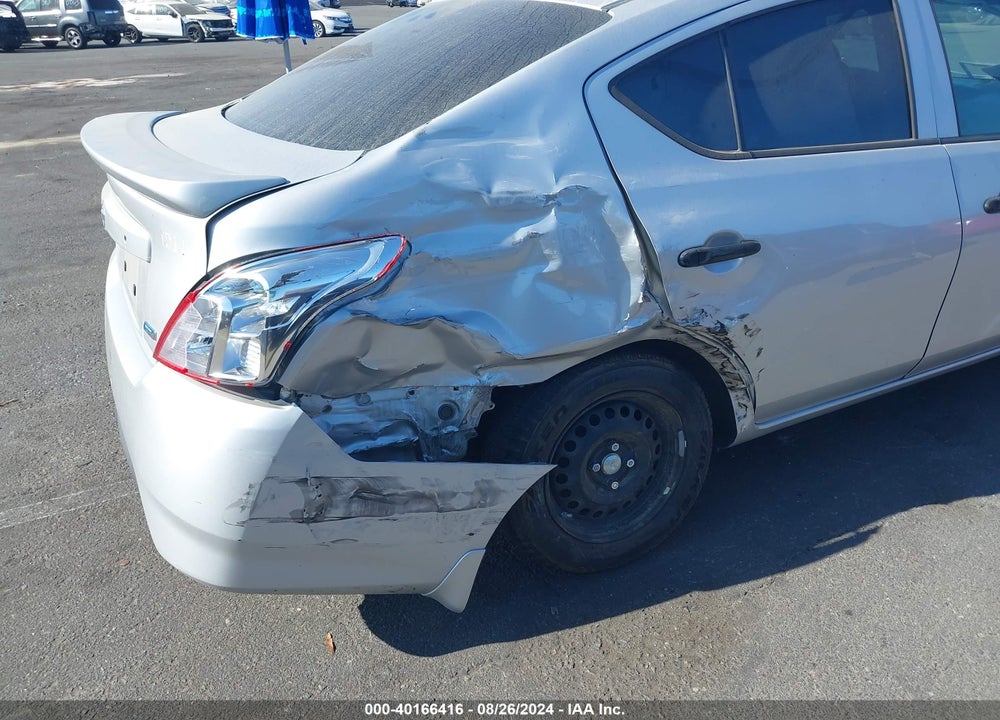 2015 NISSAN VERSA 1.6 S+ VIN: 3N1CN7APXFL886460