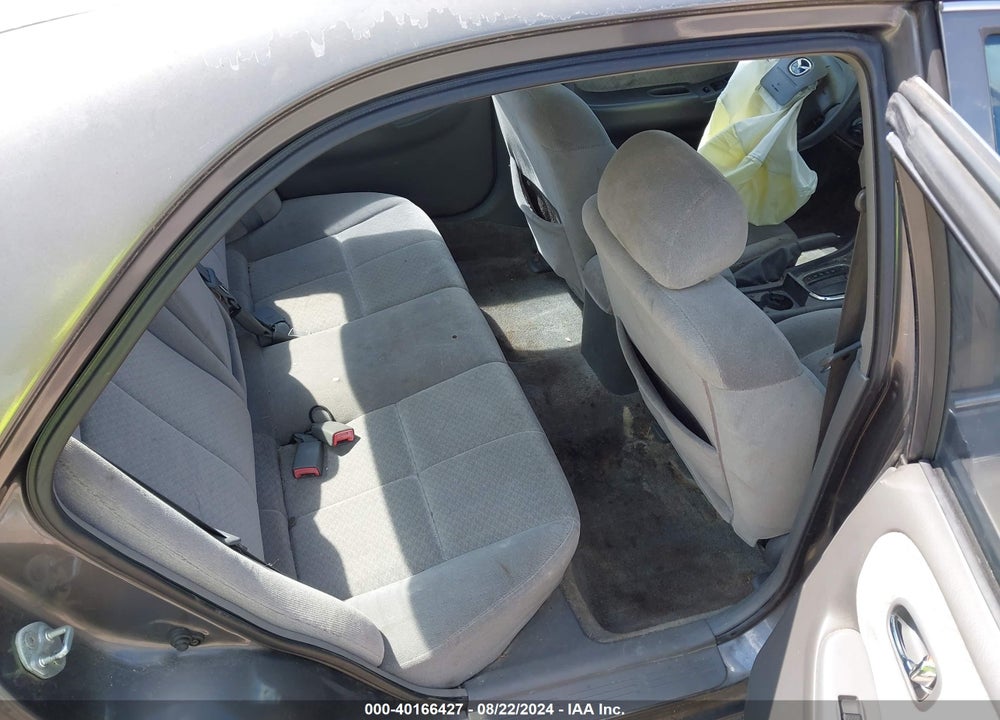 2001 MAZDA 626 ES/LX VIN: 1YVGF22C815200526