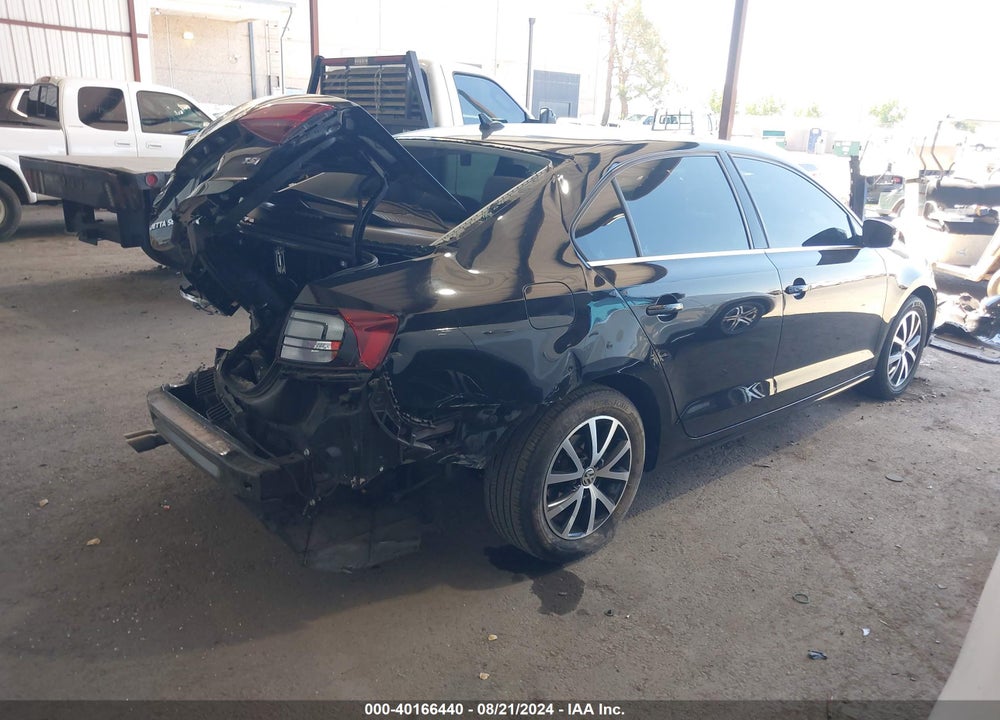 2017 VOLKSWAGEN JETTA 1.4T SE VIN: 3VWDB7AJ3HM366603