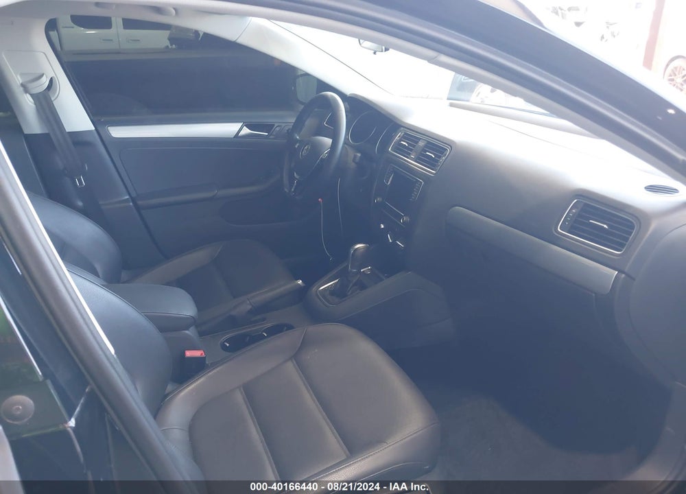 2017 VOLKSWAGEN JETTA 1.4T SE VIN: 3VWDB7AJ3HM366603