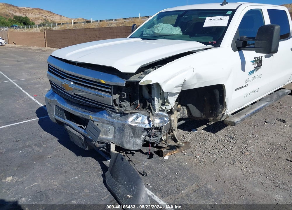 2015 CHEVROLET SILVERADO 2500HD LT VIN: 1GC1CVEG5FF108974