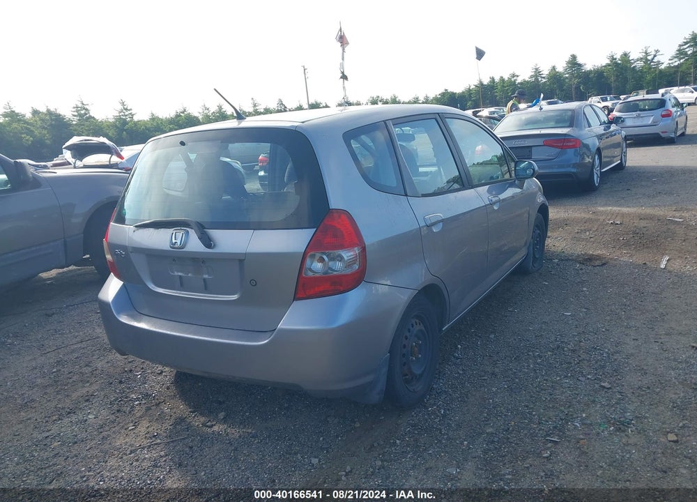 2008 HONDA FIT VIN: JHMGD37468S069464