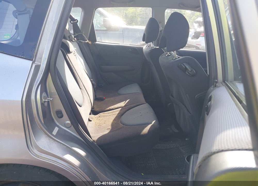 2008 HONDA FIT VIN: JHMGD37468S069464