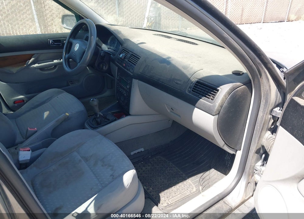 2004 VOLKSWAGEN JETTA GL VIN: 3VWRA69MX4M010290