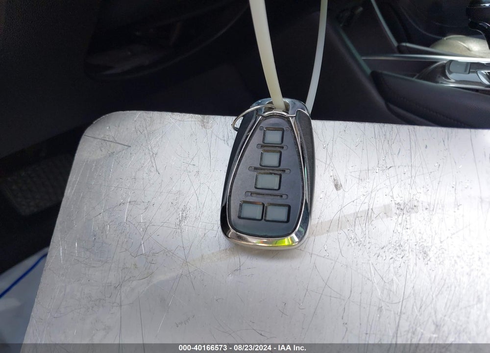 2018 CHEVROLET MALIBU LT VIN: 1G1ZD5ST9JF217795