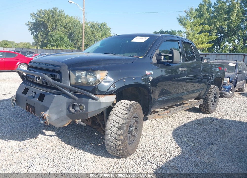 2011 TOYOTA TUNDRA GRADE 5.7L V8 VIN: 5TFUY5F17BX186413