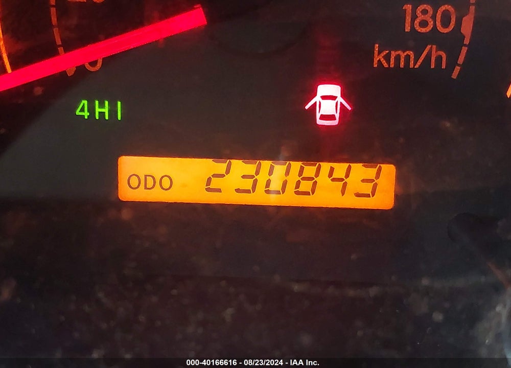 2011 TOYOTA TUNDRA GRADE 5.7L V8 VIN: 5TFUY5F17BX186413