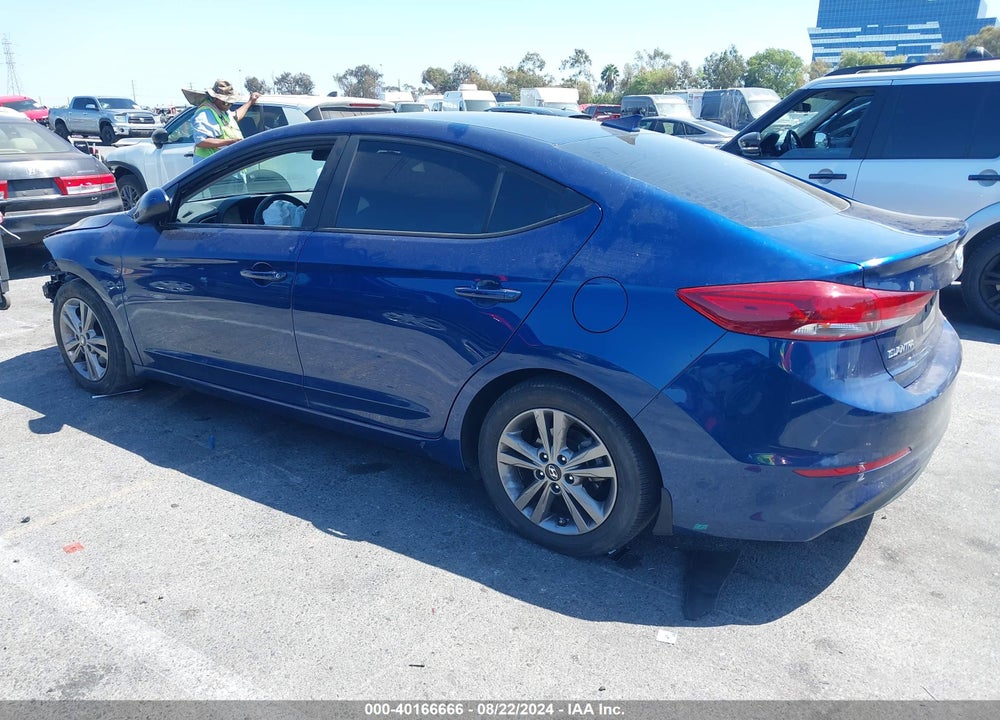 2018 HYUNDAI ELANTRA SEL VIN: 5NPD84LF8JH331835