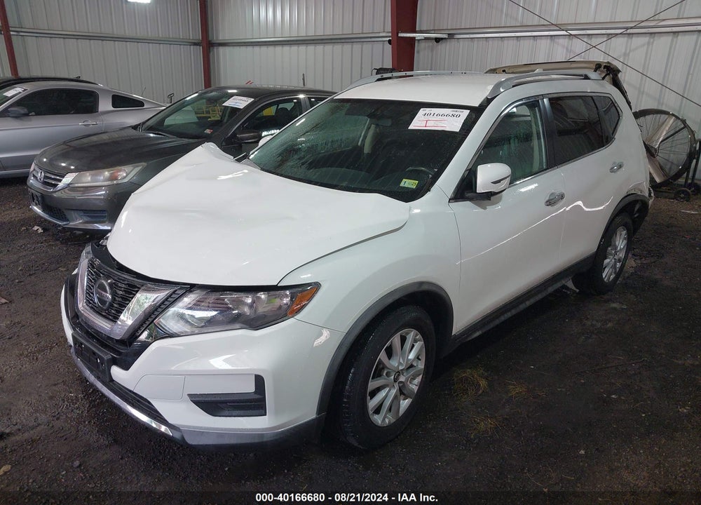 2018 NISSAN ROGUE SV VIN: KNMAT2MV9JP594254