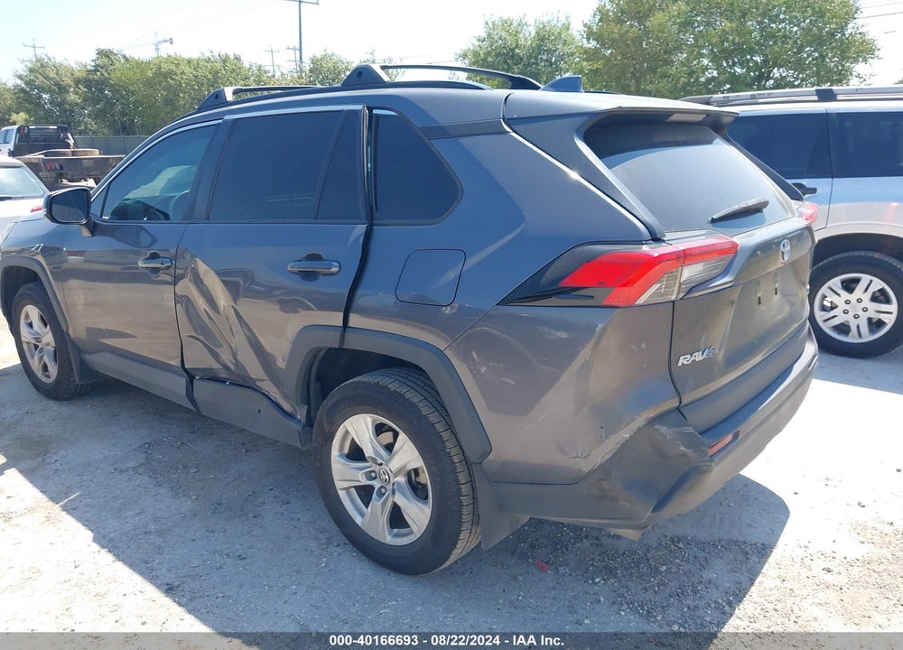 2021 TOYOTA RAV4 XLE VIN: 2T3W1RFV3MC156714
